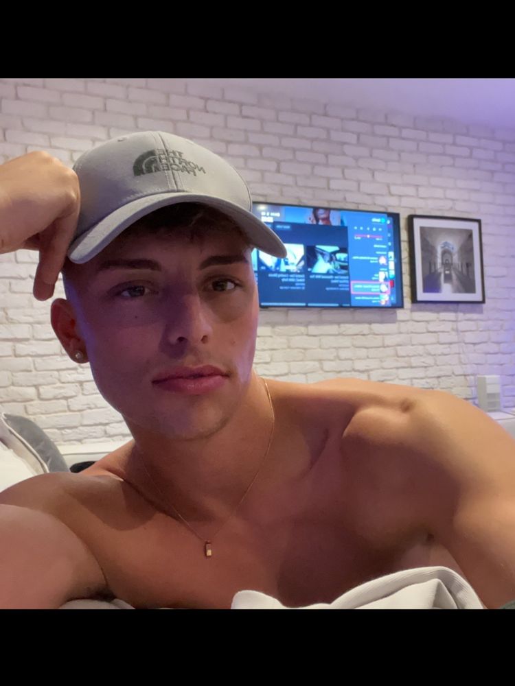 RhysXshadow