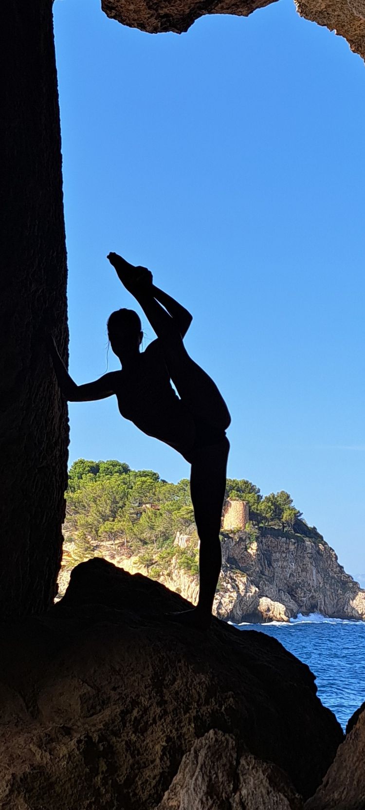 Nina🤸 Flex &amp; Petite